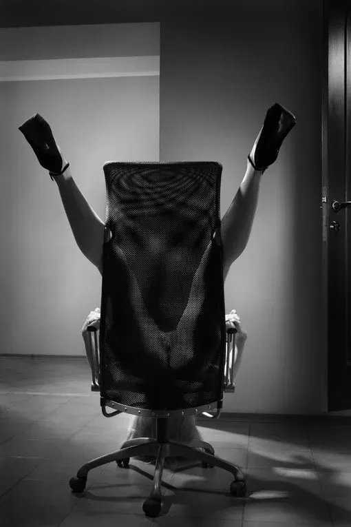 Адажио для кресла с коридором, 