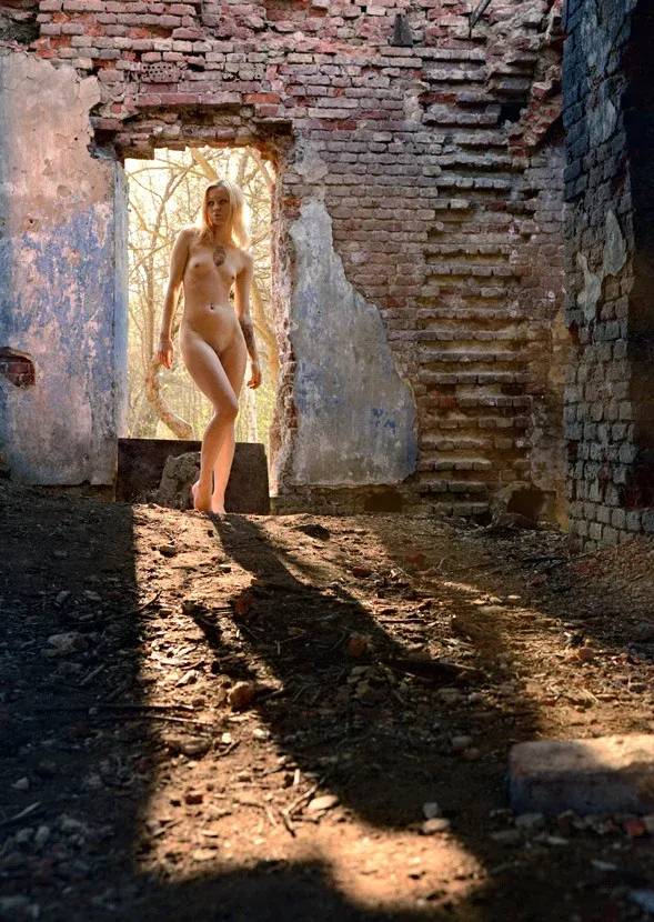 Девочка-видение), Девочка-видение),