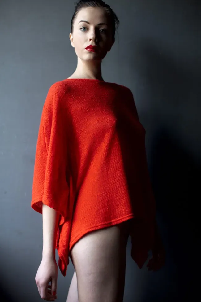 Голая в красном, 