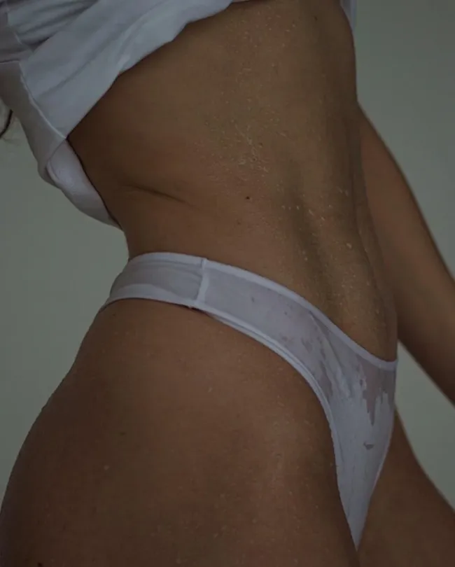 Model Anna Tenderbite., Erotique