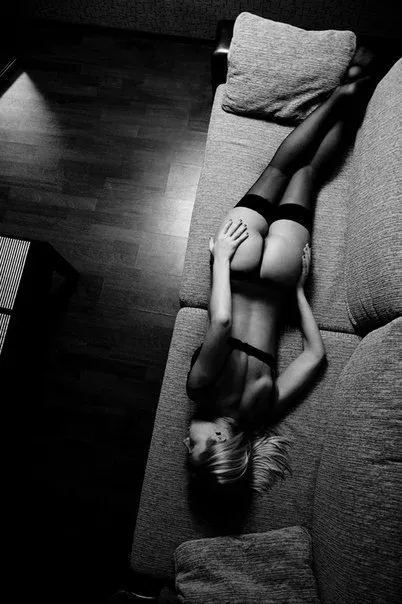 Ню, Черно белое