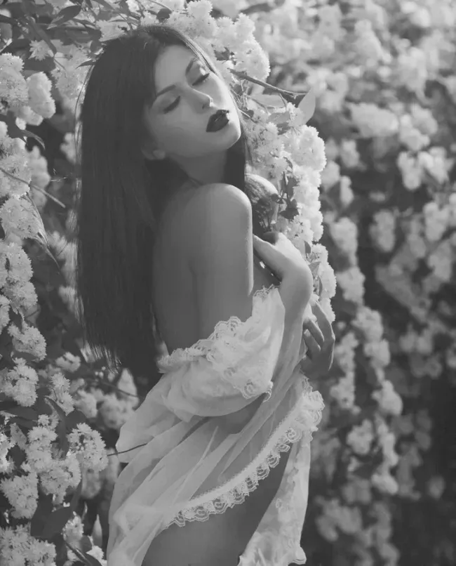 Ню #брюнетки#глаза #секси#ЧерноБелое#горячее, Черно белое, Брюнетки Ню #брюнетки#глаза #секси#ЧерноБелое#горячее, Черно белое, Брюнетки