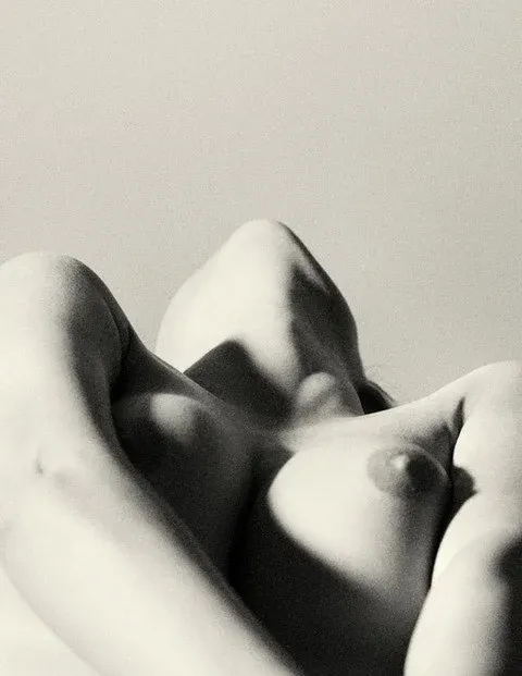 Ню #ЧерноБелое, Черно белое