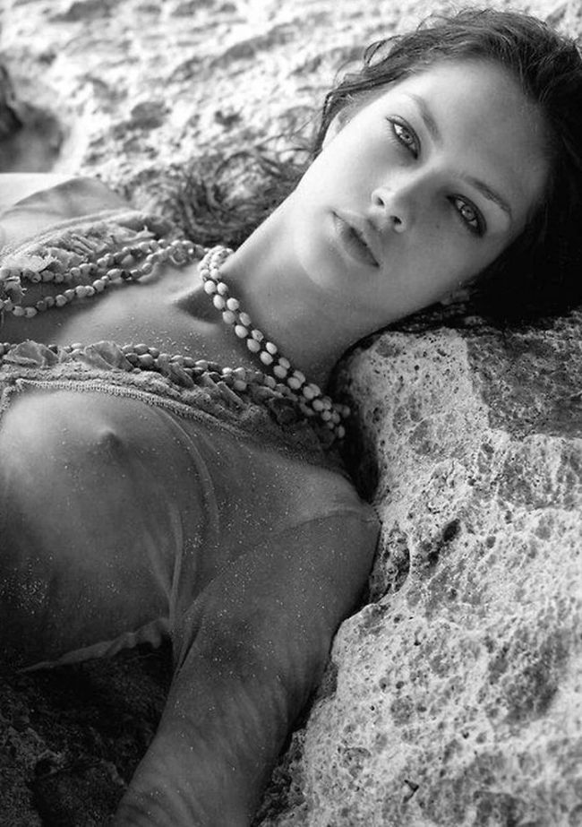 Ню #ЧерноБелое #грудь #яркая#секси #горячее, грудь