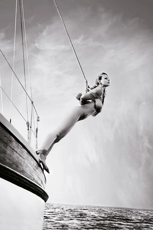 Ню #ЧерноБелое #сабмиссив #природа #бондаж, природа, Сабмиссив, ЧерноБелое