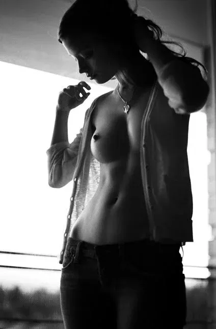 Ню ЧерноБелое, яркая сиськи , секси, Черно белое, сиськи, сиськи Ню ЧерноБелое, яркая сиськи , секси, Черно белое, сиськи, сиськи