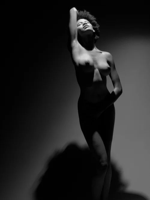 Ню #горячее#ЧерноБелое #соски #сиськи #грудь #сиськи #ложбинка, грудь, сиськи, соски