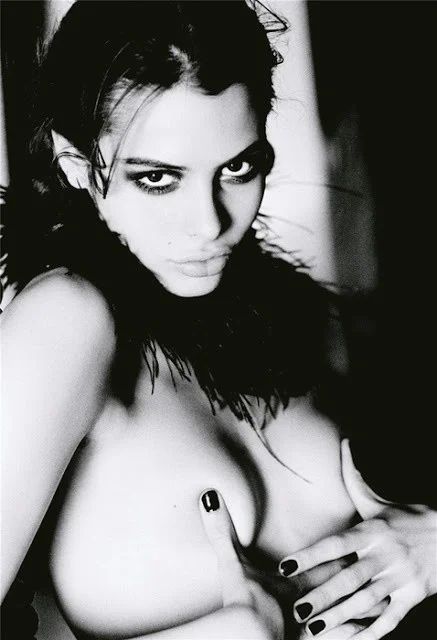 Ню #идеальные, Ню #идеальные,