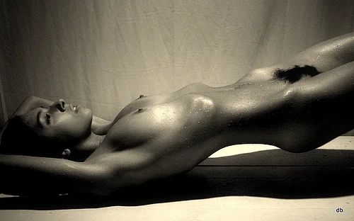 Ню #идеальные, 