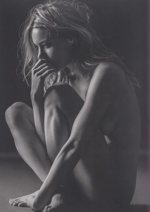 Ню #идеальные, 