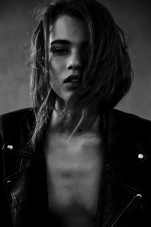 Ню #идеальные, 