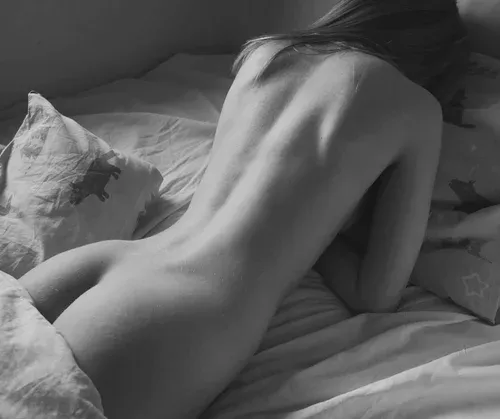 Ню #идеальные, Черно белое