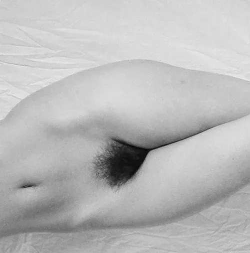 Ню #идеальные, Черно белое