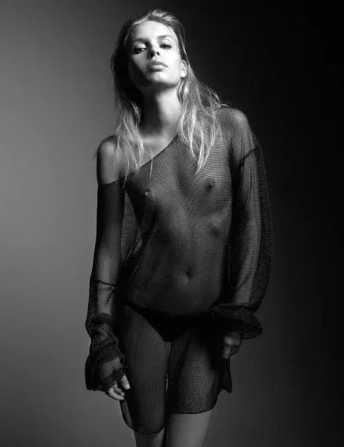 Ню #идеальные, Черно белое