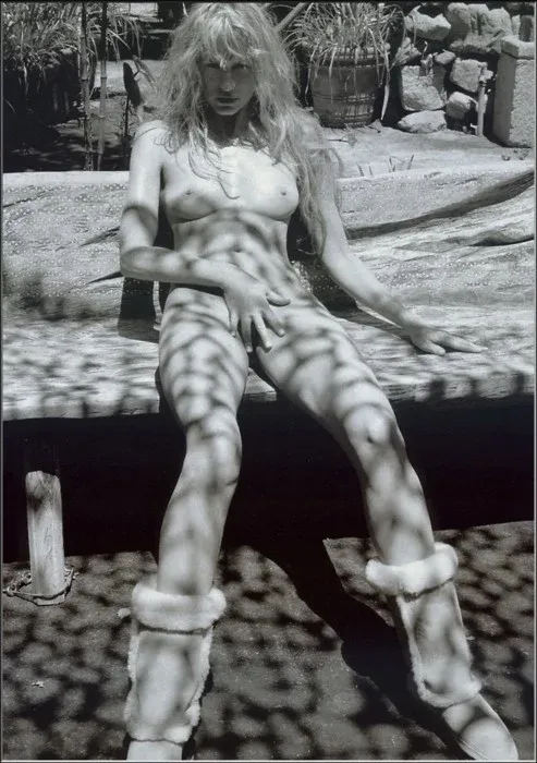 Ню #идеальные, Черно белое