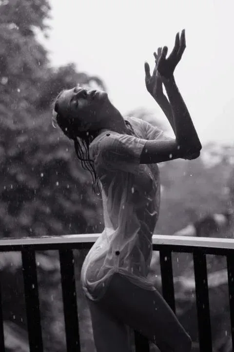 Ню #мокрая #горячее #ЧерноБелое, мокрая