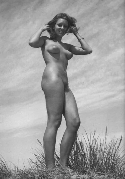 Ню #секси#ЧерноБелое #сиськи #большиесиськи#горячее, сиськи