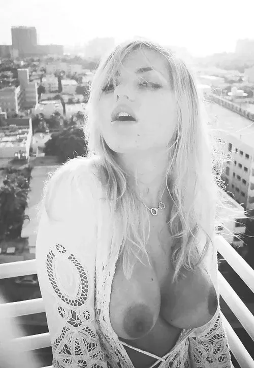 Ню #секси#ЧерноБелое #соски #сиськи #грудь #сиськи, грудь, сиськи, соски