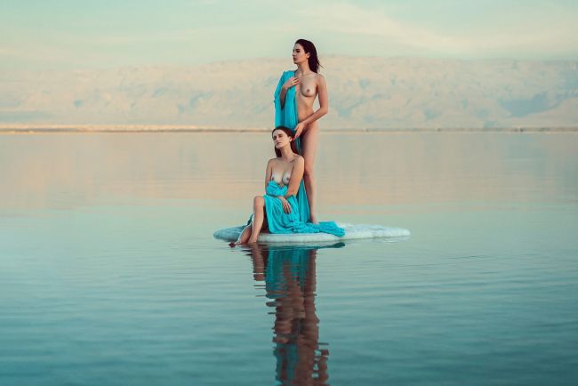 Ph: Alex Tsarfin. Md: Natalie C., Natalia I., 