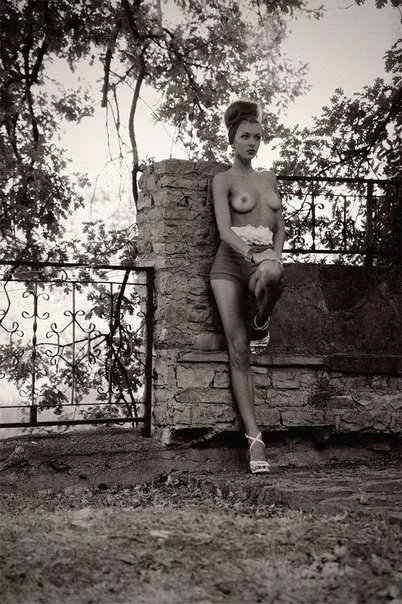 Photographer Anna Block, Erotique