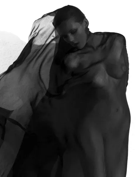 Photographer Camilla Akrans, Erotique