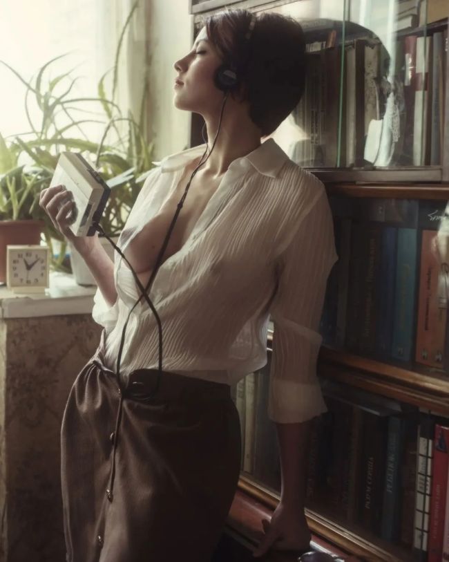 Photographer David Dubnitskiy. Model Sophie La Sage., Erotique