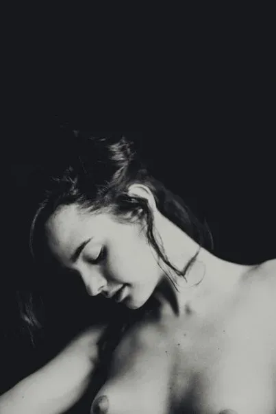 Photographer Eduardo Izq, Erotique