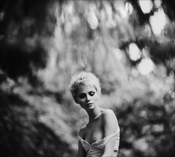 Photographer Satin Popalam, Erotique