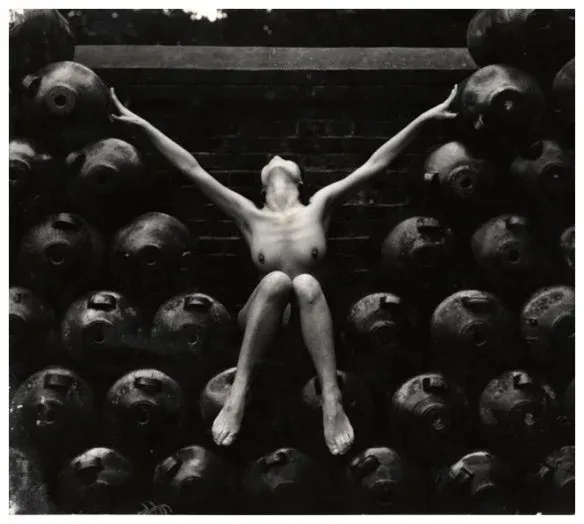 Photographer Yoshiyuki Iwase, Erotique