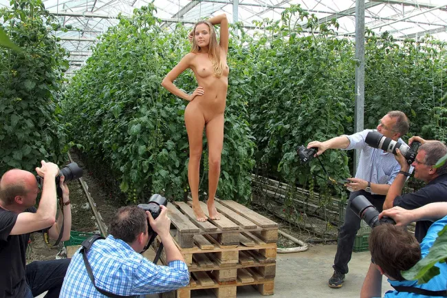 Then Queen, Then Queen,