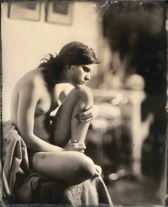 Жу сидящий, 