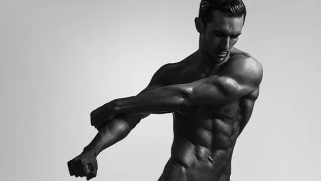 Model Alex Cannon, Erotique