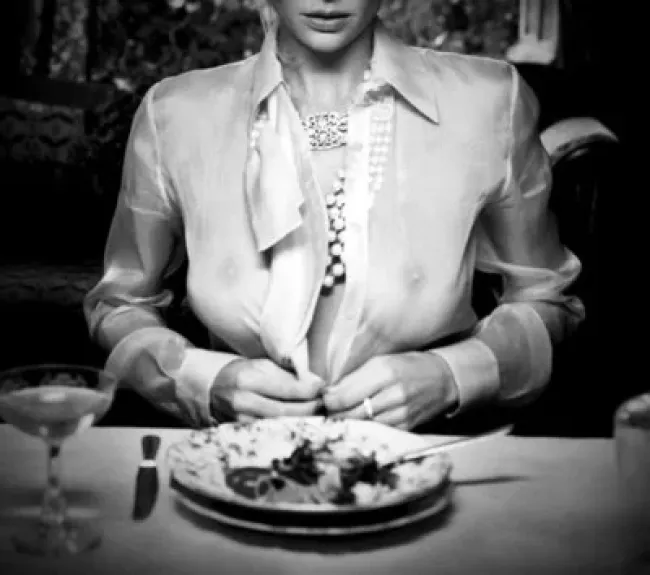 Ню, Черно белое Ню, Черно белое