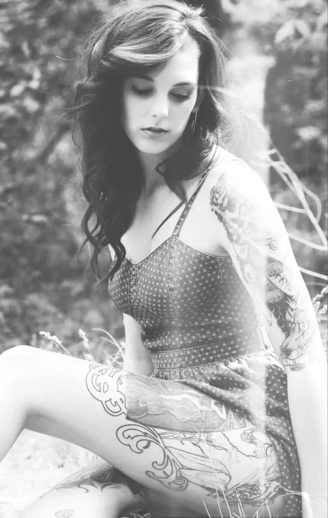 Ню #ЧерноБелое #маленькиесиськи #ноги #горячее, маленькиесиськи