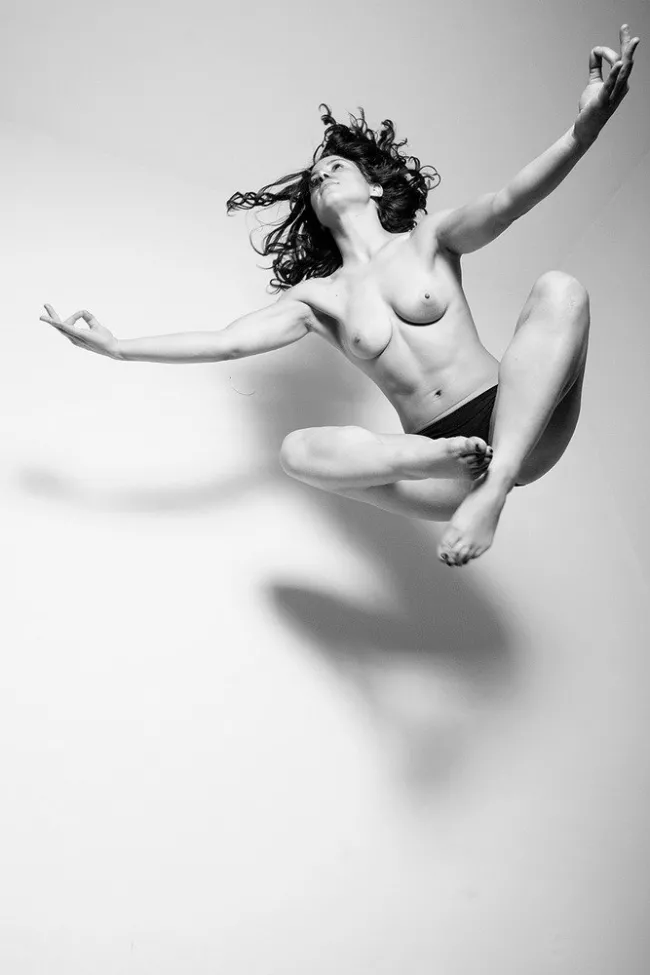 Полетелели, Черно белое Полетелели, Черно белое