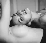 Ню #грудь #лесбиянки #яркая#горячее #секси #ЧерноБелое, горячее, грудь, лесбиянки, секси, ЧерноБелое, яркая